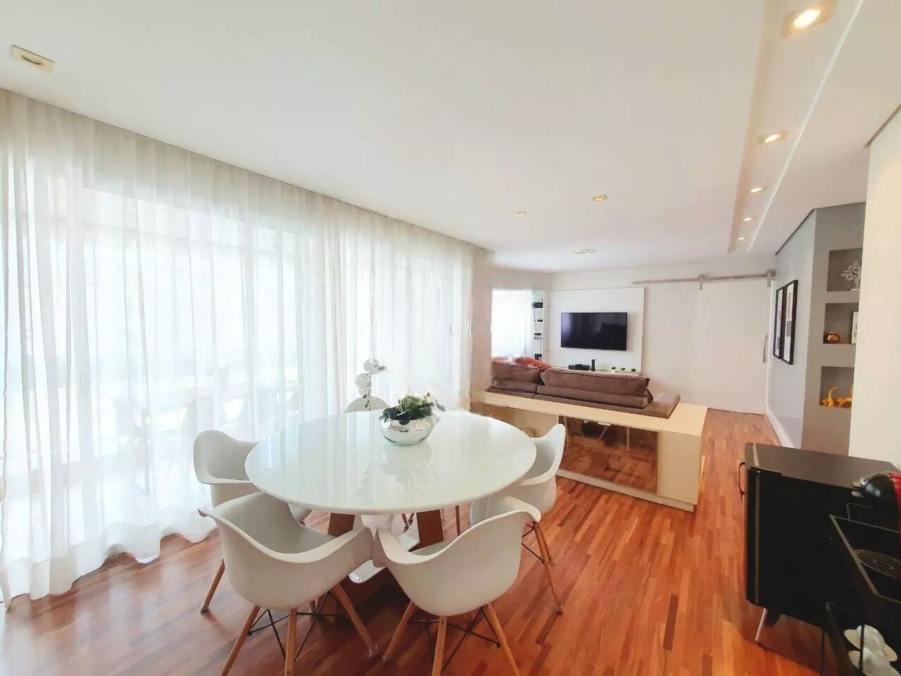 Apartamento, 3 quartos, 141 m² - Foto 4