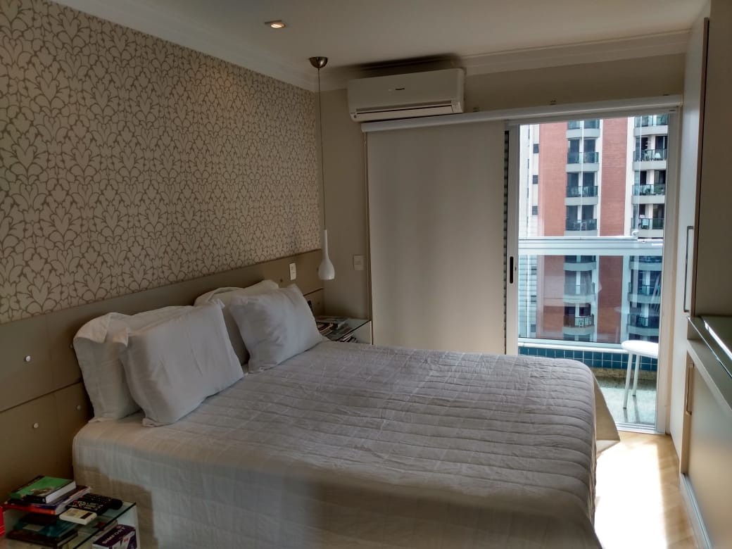Apartamento, 3 quartos, 156 m² - Foto 1