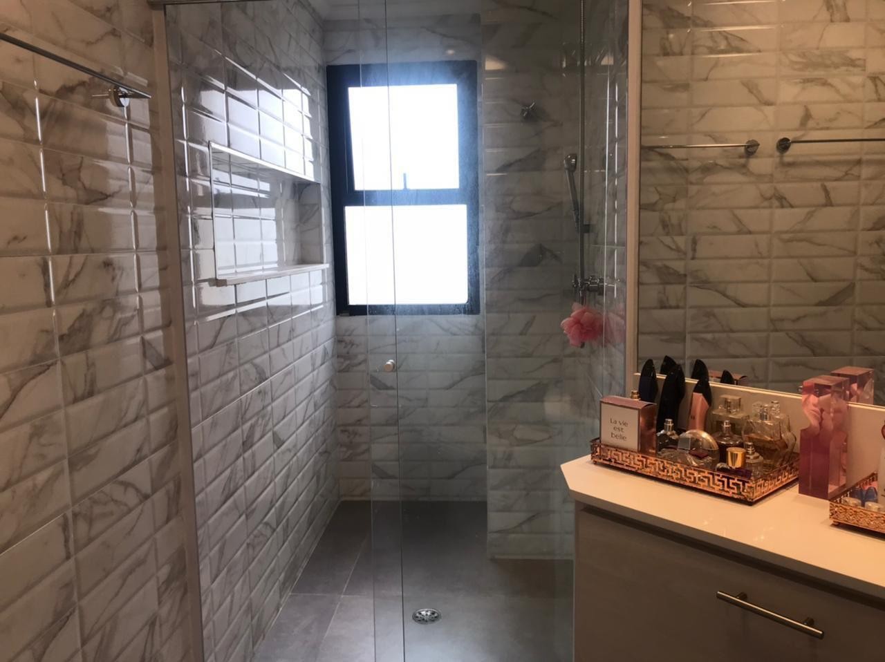 Cobertura, 3 quartos, 214 m² - Foto 2
