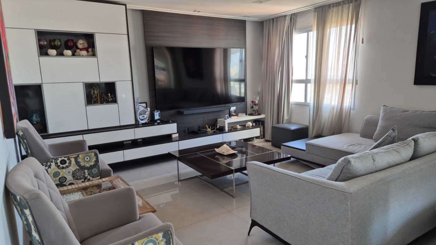 Apartamento, 4 quartos, 237 m² - Foto 2