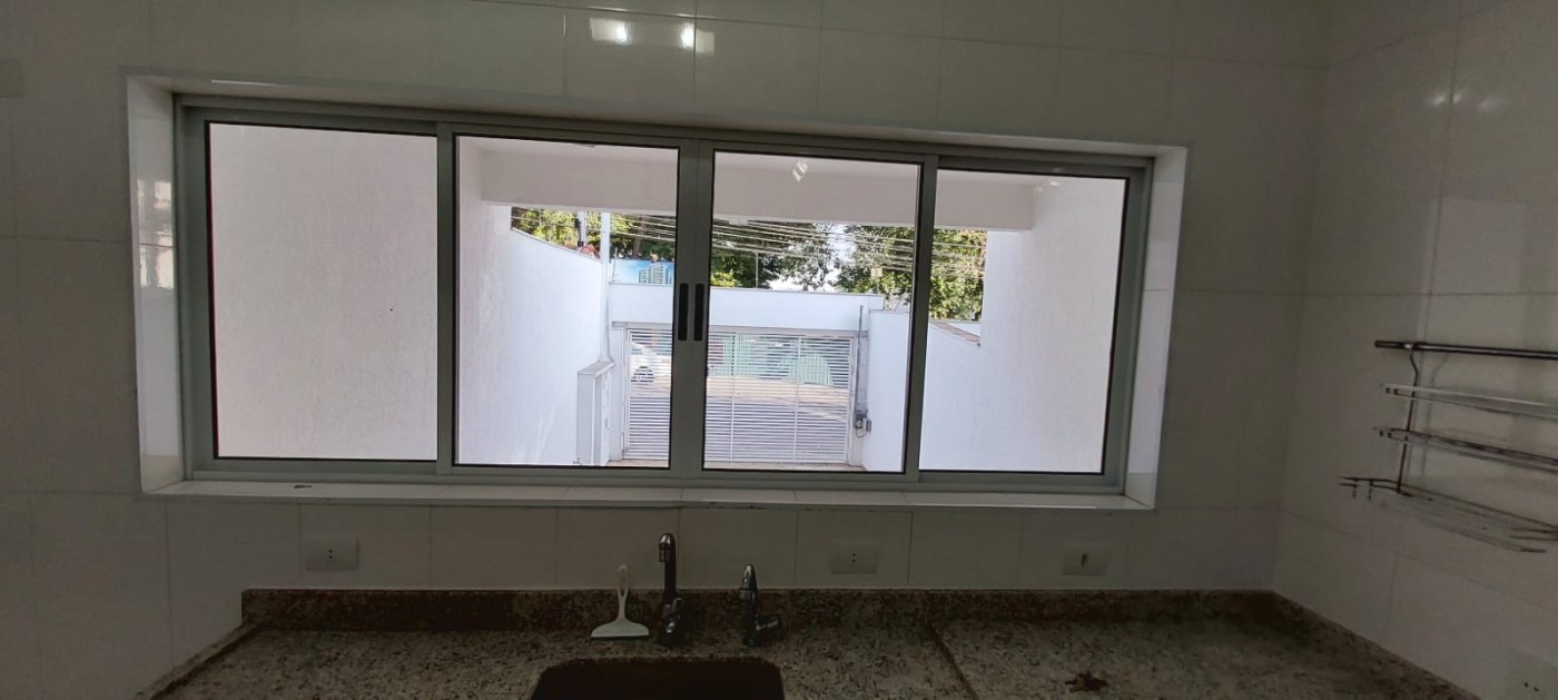 Sobrado, 4 quartos, 230 m² - Foto 2