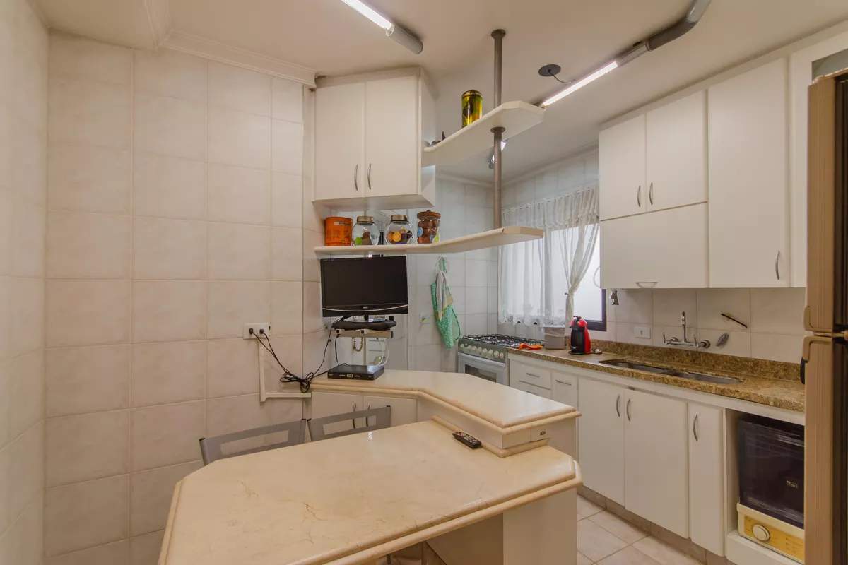 Apartamento, 3 quartos, 106 m² - Foto 2