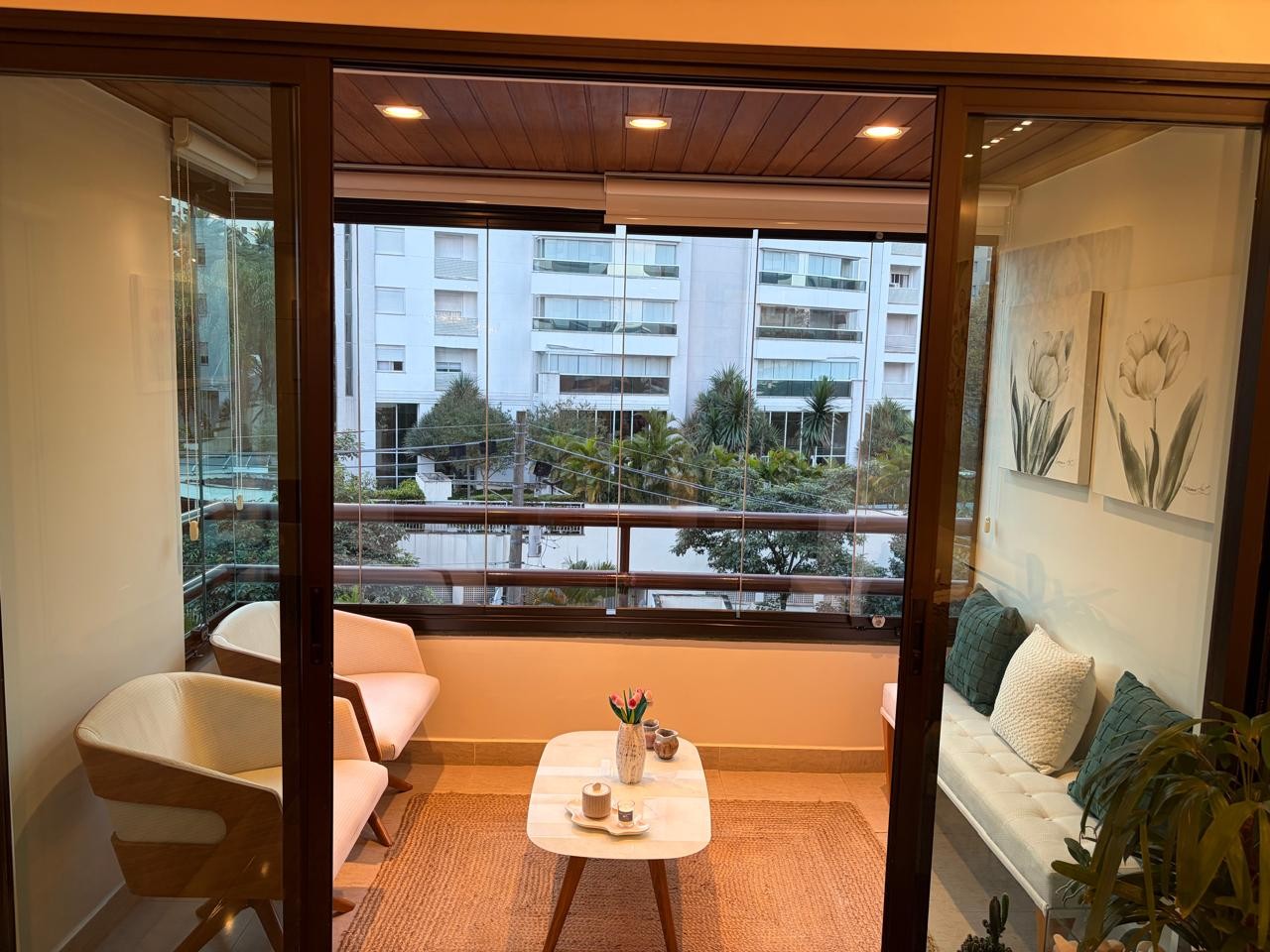 Apartamento, 3 quartos, 117 m² - Foto 2