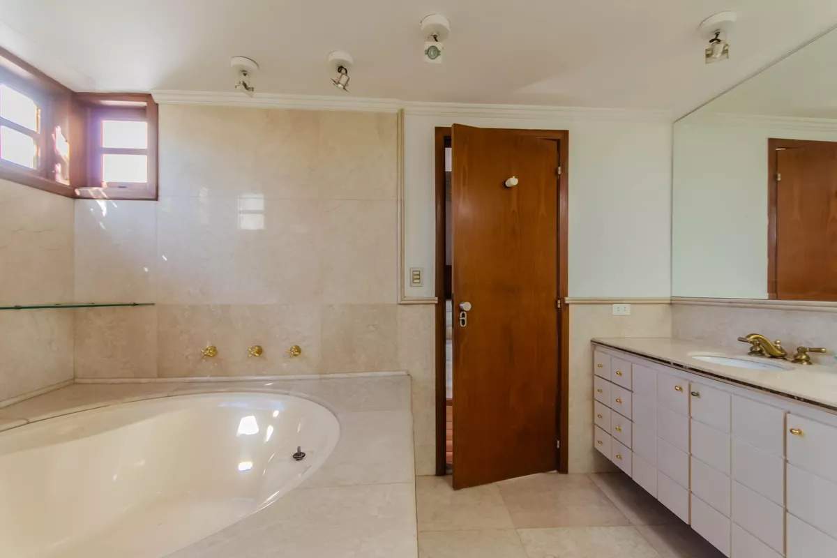 Sobrado, 4 quartos, 350 m² - Foto 55
