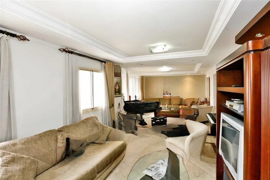 Apartamento, 3 quartos, 209 m² - Foto 2