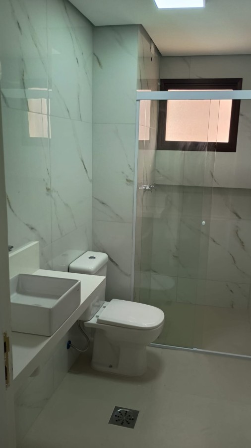 Apartamento, 3 quartos, 130 m² - Foto 2